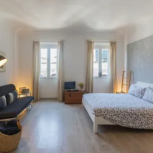 Apartment Piazza Del Mercato, Florenz